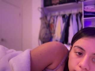Adult webcam host melztube at   Camsoda