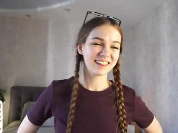 Auroralowen — Private Show on Chaturbate Live nude cam model auroralowen on Chaturbate