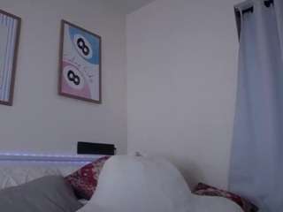 Live nude cam model missamberjane on Camsoda