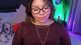 Live nude cam model mollywhite on Camsoda