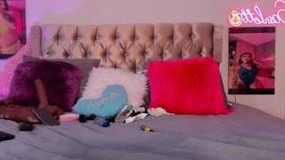 Adult webcam host scarlett-harper at   Camsoda