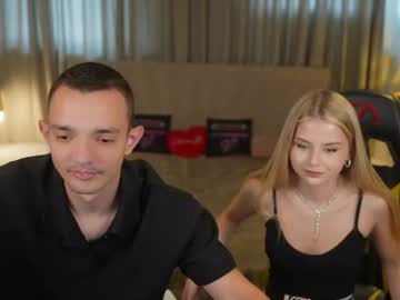 Kira0541 — Live Nude Cam on Chaturbate Adult webcam host kira0541 at Chaturbate