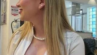 Live nude cam model little-natt on Camsoda