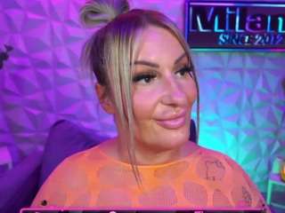 Live nude cam model tamaramilano on Camsoda