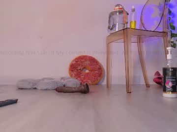Mollyflwers — Private Show on Chaturbate Live nude cam model mollyflwers on Chaturbate