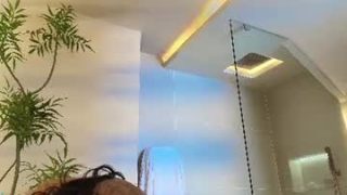 Sweetlaurasaenz — Private Show on Chaturbate Live nude cam model sweetlaurasaenz on Chaturbate