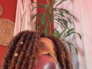 Adult webcam host niaharris at   Camsoda