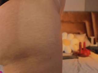 Live nude cam model luisabaker on Camsoda
