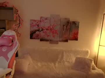 Poompoompeach_ — XXX Stream on Chaturbate Adult webcam host poompoompeach_ at Chaturbate