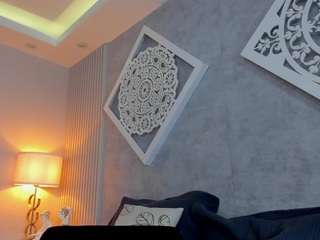 Adult webcam host viioletlover at   Camsoda