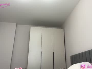 Delorathecookie — Adult Webcam on Chaturbate Live nude cam model delorathecookie on Chaturbate