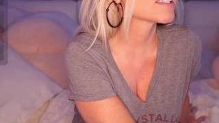 Live nude cam model alenacroft on Camsoda