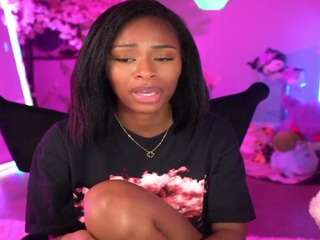 lovenzia — Camsoda
