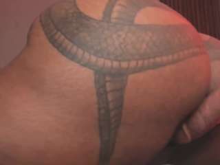 Live nude cam model saamytits on Camsoda