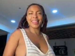 niaharris — Camsoda